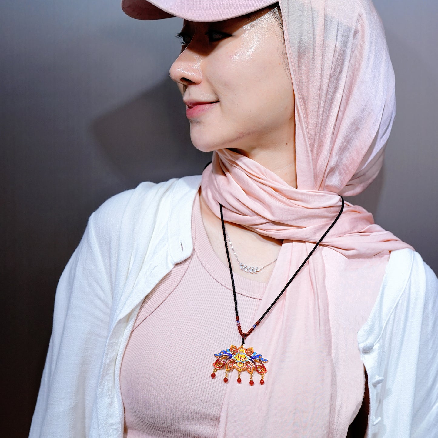 Noor of the Blossom – Cloisonné Pendant in 18K Gold